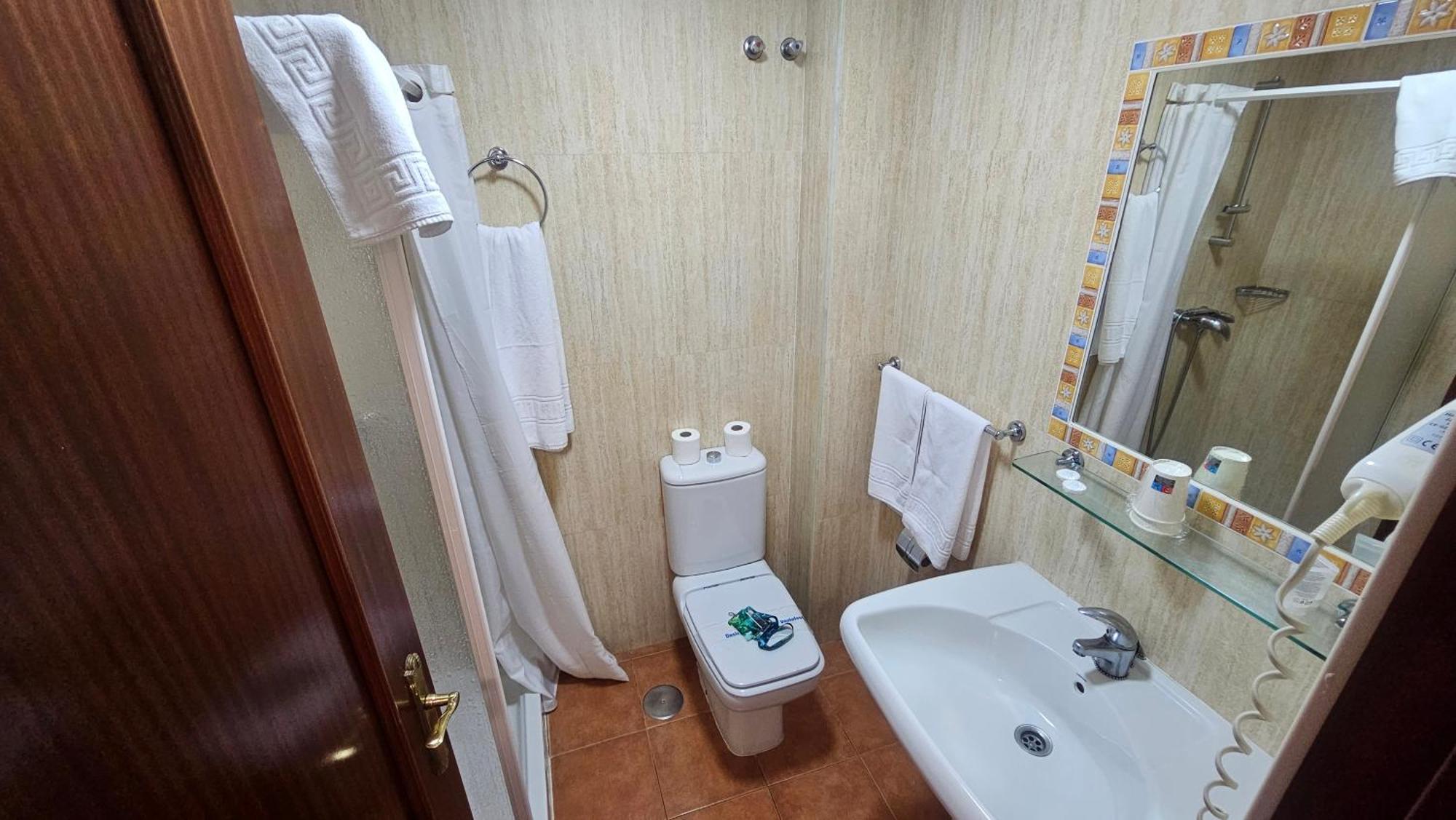 Hotel Galicia Fuengirola Buitenkant foto