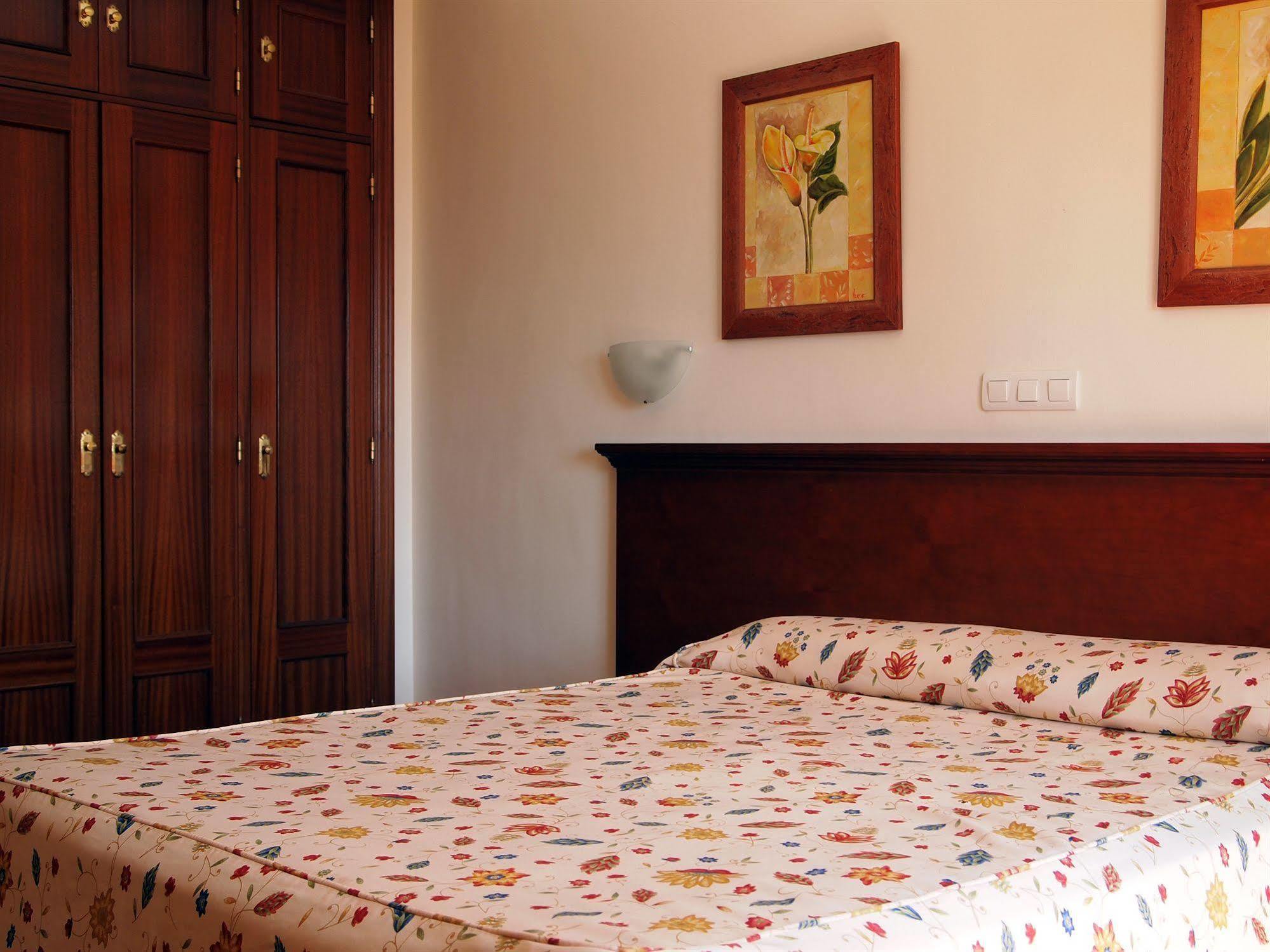 Hotel Galicia Fuengirola Buitenkant foto