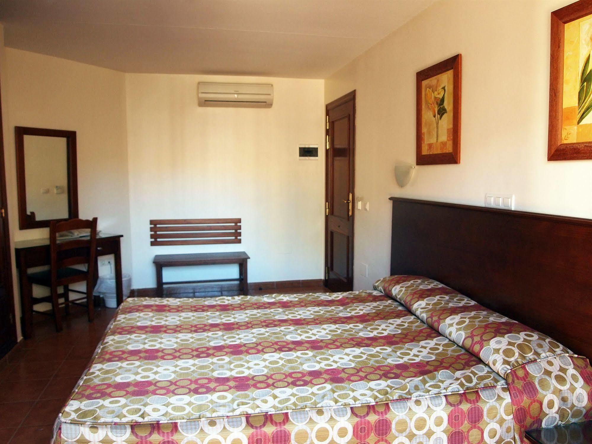 Hotel Galicia Fuengirola Buitenkant foto